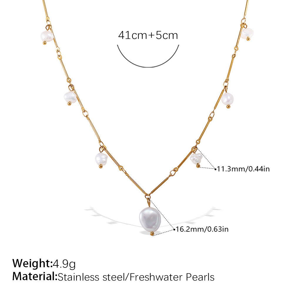 Pearls Decor Necklace